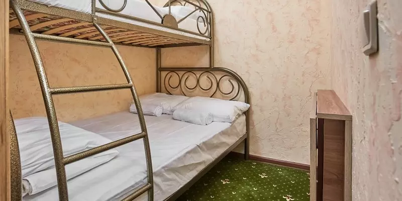 room_00e22bb7-e2aa-4902-816a-ae783ad06e0f.jpg