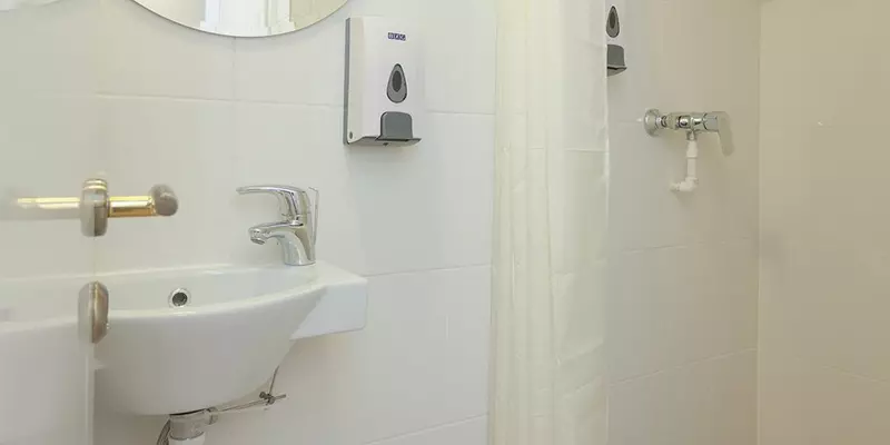 room_2ae1a869-988a-443e-afac-55a732aafc21.jpg