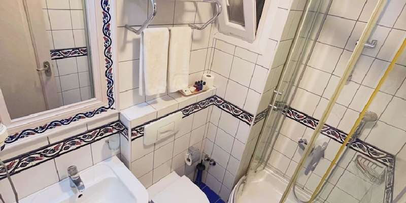 room_f8e6a43c-9d04-46ab-bb9f-7c88866bdc39.jpg