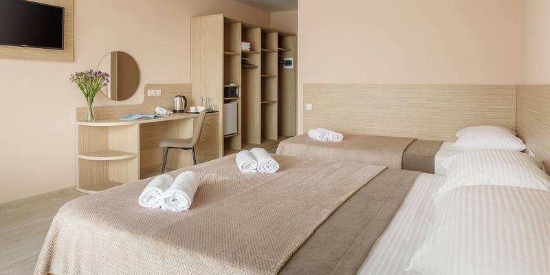 room_4f562cb3-35a3-4606-b7c0-91bc3d44b8cf