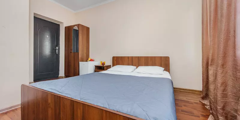 room_62f1f016-e1f3-4d1e-8cd0-07a3022862cf