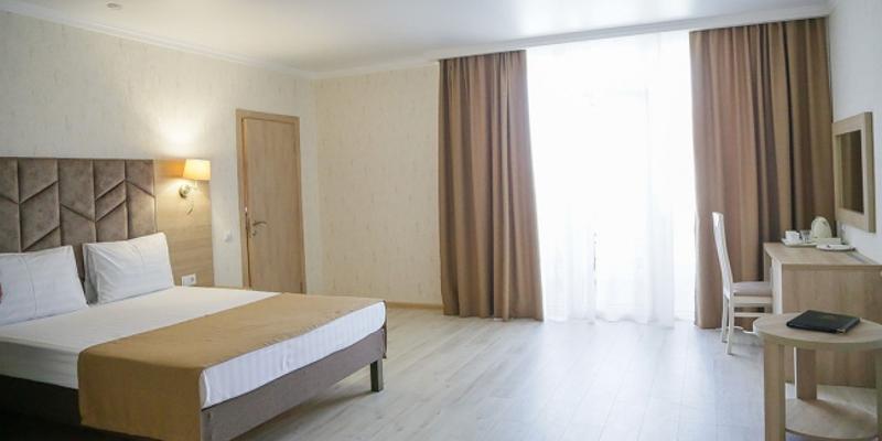 room_9e129225-268e-41fa-be75-1767653d050f
