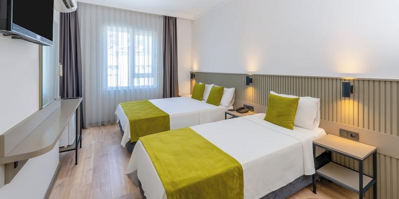 room_7f999c9d-89ef-44b6-986e-6336f60226c9.jpg