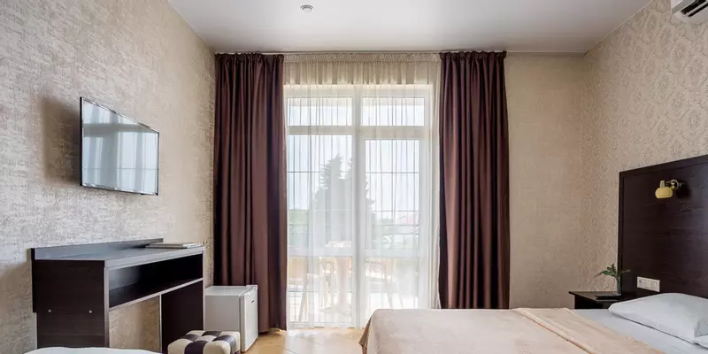 room_b476d79f-2fff-43c1-b5e5-e00bb5125a8b.jpg