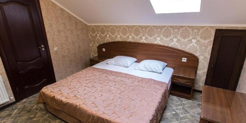 room_a2273b1f-bbc2-4ff1-aad9-d5f760babaab.jpg