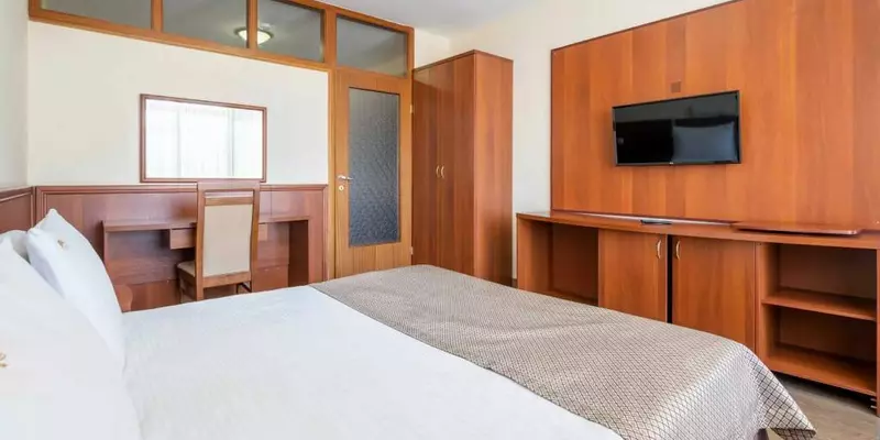 room_fbf74d83-3100-470d-823e-90daaff22bca