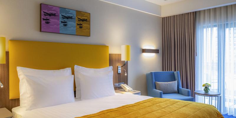room_985b0748-bf74-46f8-8262-34190e4d309c
