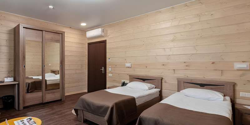 room_ef87b25c-7024-46f6-996c-7acdb1ff3bb0