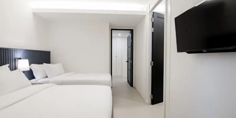 room_0f893771-f22f-442c-863a-af20951e9fa1.jpg