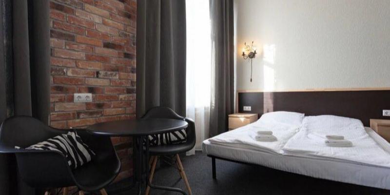room_1d1c70cd-bca6-40ff-8b0d-6da47c53d3ec