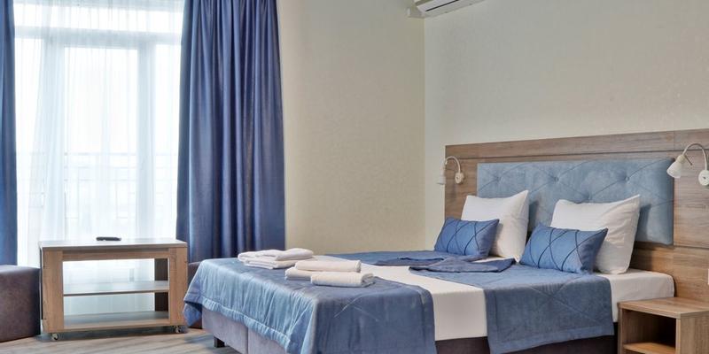 room_7bb6efe6-0e22-4ebd-94df-43417ea5f5e8.jpg