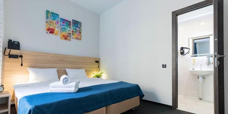 room_e219b5a7-70fc-49a6-aedb-f31da56dc03e