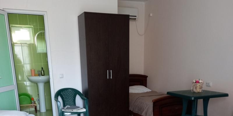 room_d6239abb-d3f4-4418-84e2-30f76d749c49