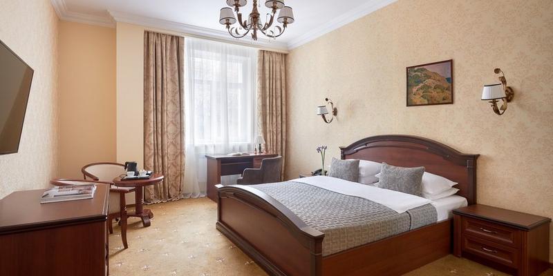 room_c21c5ad6-2546-45fd-b077-e34efdd5f037.jpg