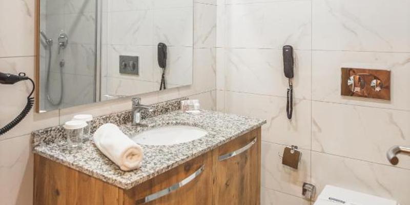 room_eb2481ab-84c1-4a0f-bdb7-6989b968d449.jpg