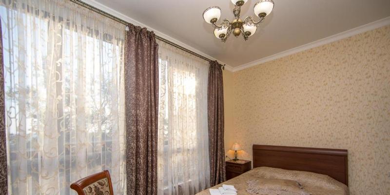 room_0390f118-2fbf-4bb9-8f4d-5792225d97a1
