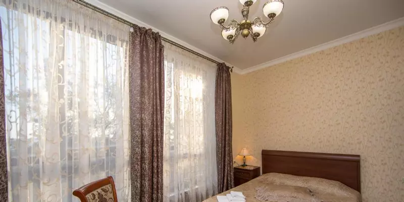 room_0390f118-2fbf-4bb9-8f4d-5792225d97a1