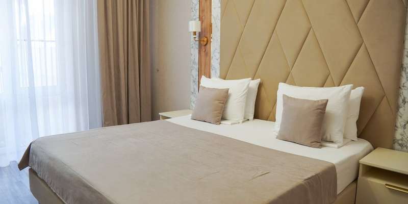 room_2000bd6b-1af1-4df8-8638-178286a4e9ab.jpg