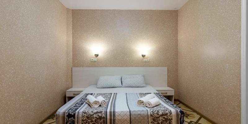 room_96ee91f8-cce1-4e5f-8d77-4ff15a6f54eb.jpg