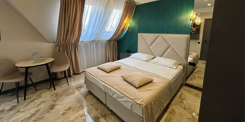 room_4471fb9d-5330-4848-b3c8-fbaf4412df7b.jpg