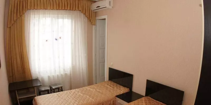 room_182fb760-cf90-48e8-8078-ee6f87df8956