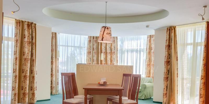 room_fb8bdbab-ae77-4f6c-b604-102cbb6ccc2a.jpg