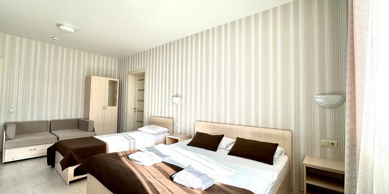 room_d6ad5e9a-026f-49c3-a3a2-9cc03ed0f131.jpg
