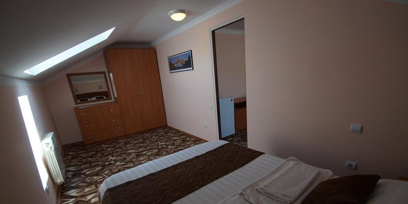 room_4d923373-8b44-4636-8731-771481502a7a.jpg