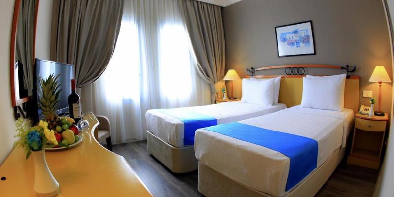 room_3f0b6093-d2f0-4c8d-95f1-b1a6299828a3.jpg