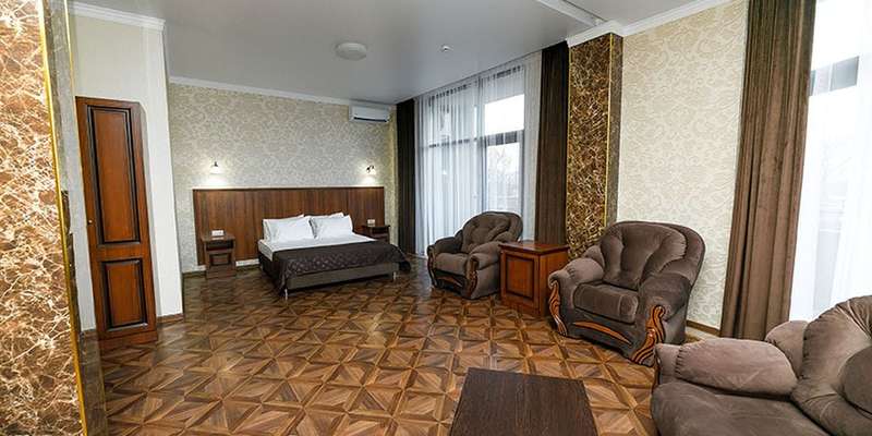 room_a4a1ed62-a18f-4244-9bbc-4c0002eac1ee.jpg