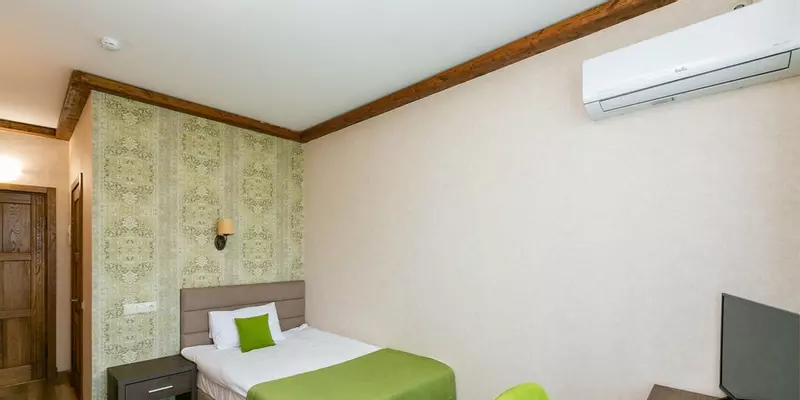 room_8db7c5c2-c600-4e15-bc06-de395a1c4fa5.jpg