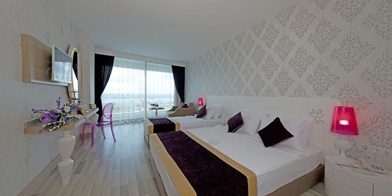 room_7b3d5e2f-697a-4156-8413-0780b68e5bcc