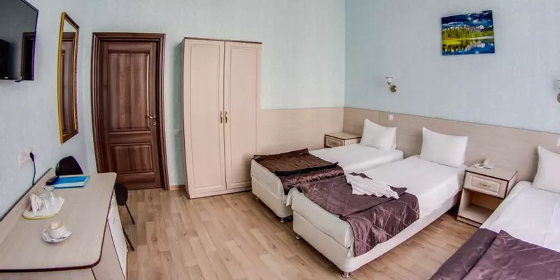 room_94a6f4eb-54a6-42e3-ad0e-59e91d0b7a76.jpg
