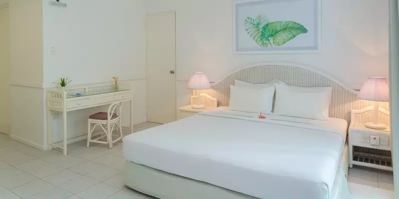 room_85e28a83-7461-4c3d-83c3-35fbfe52b608
