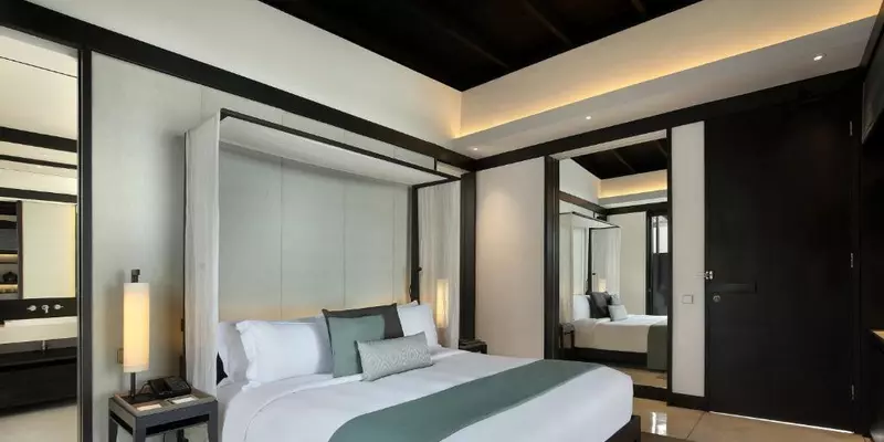 room_76976d9a-dbfe-44df-b085-aecf3b1fba78
