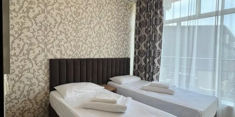 room_6bc7bf28-83d9-4fd1-91f8-f75830f42d36.jpg