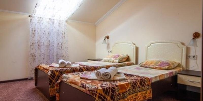 room_12e40ae6-d796-4d63-9f1c-8a2ab7b41f8e.jpg