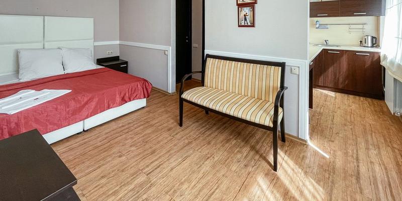 room_341baa9b-db2c-4f87-8ed8-a9c2e3c8fb23.jpg
