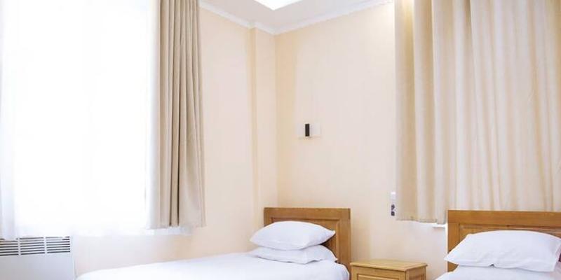 room_e2b34f57-7366-4fc2-89bf-73e050cda5c7.jpg