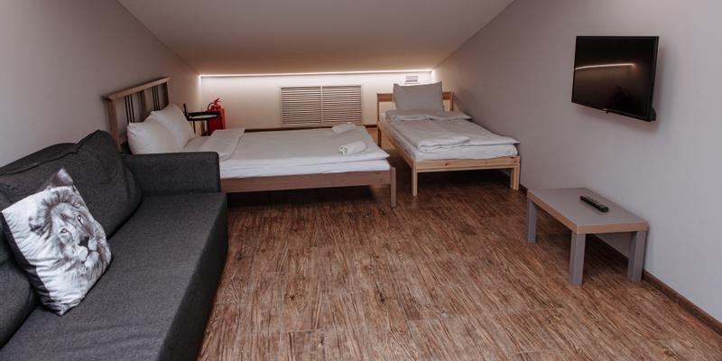 room_990490be-75fb-49dd-959c-82c156359eb8.jpg