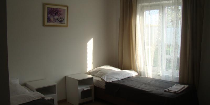 room_e80ffdbc-2f81-40e3-b6be-8055898d3c8e.jpg
