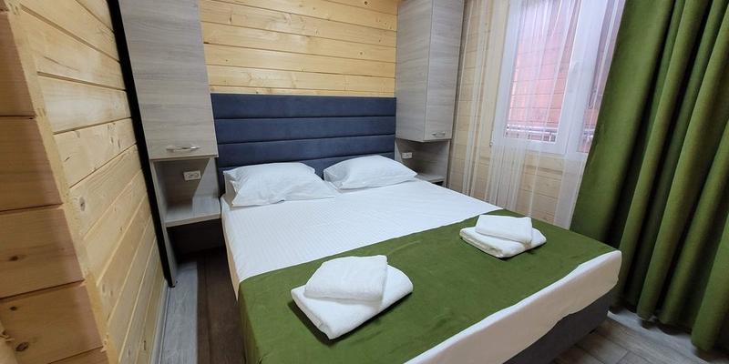 room_cf1e2d4d-600b-49a7-8eb4-3cceb64b2393.jpg