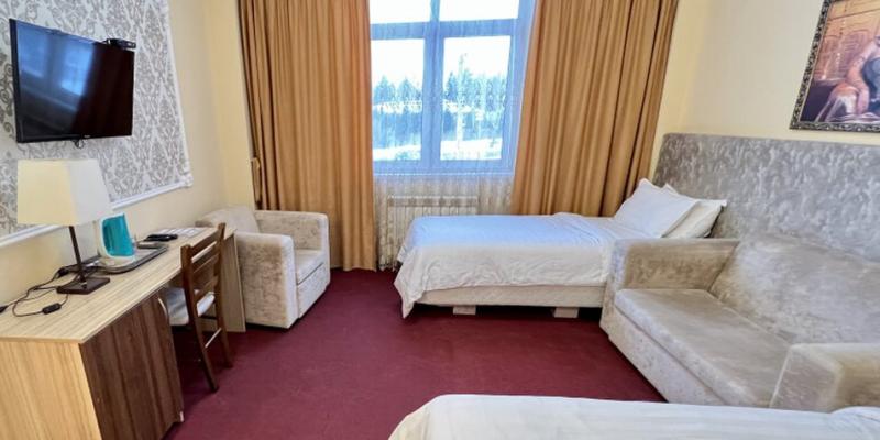room_c8b955a8-392a-4ce1-a6fe-6bb7afd75aa7.jpg