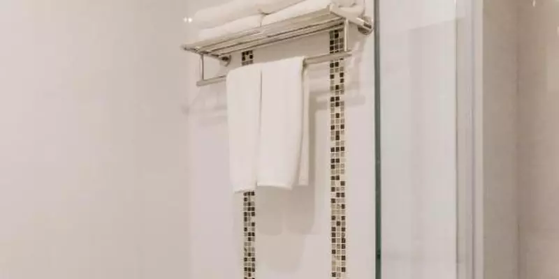 room_d2e65546-985e-4a5b-bebb-927c0a75a73d.jpg