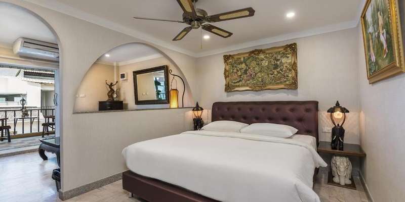 room_965bfbdd-03bb-448f-adb2-0be87c33b0e6.jpg