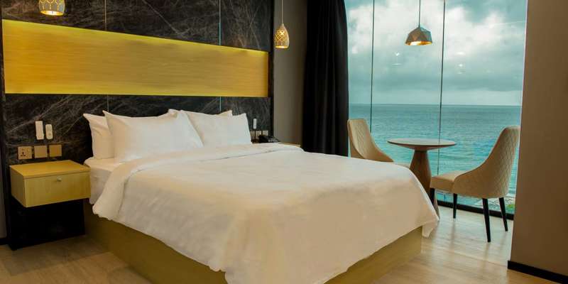 room_70ef79df-175c-4b48-a307-0805760f8c8c