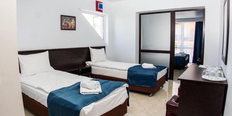 room_7305b9d1-bdd6-4585-b4b8-e70061004c9a.jpg