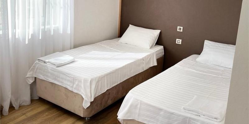 room_bf7a09f0-3c5a-48b6-95c3-932da3fcf9cf.jpg
