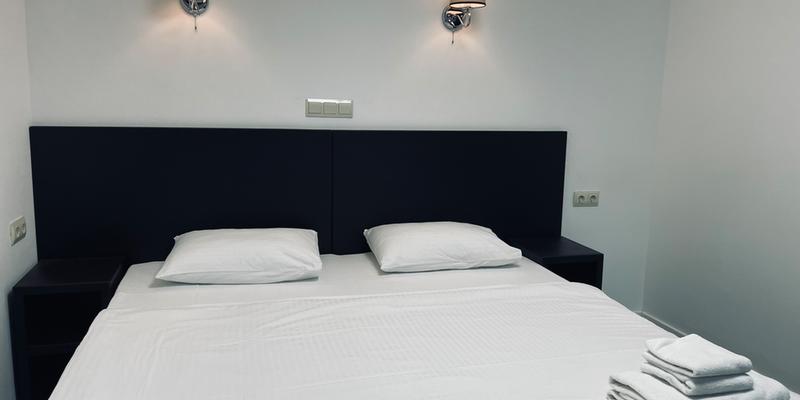room_a76ec6fa-1ae4-4853-b5c1-cea9155d84c9.jpg
