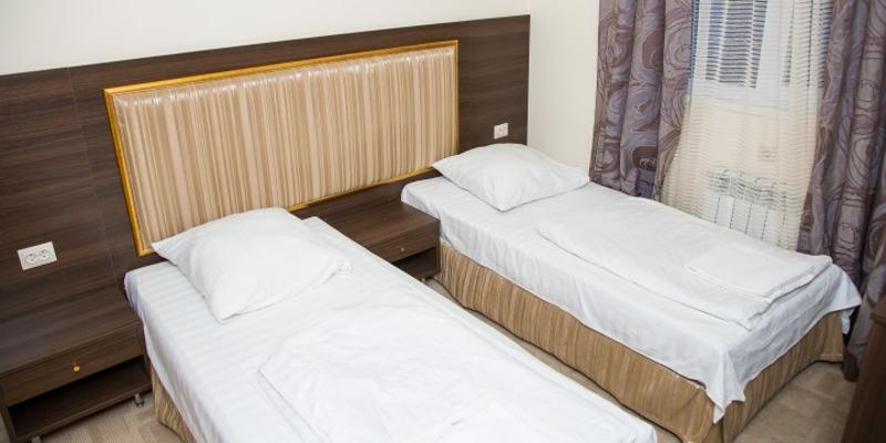 room_79295c2d-0da2-4516-89ea-ae2a7abfc03e